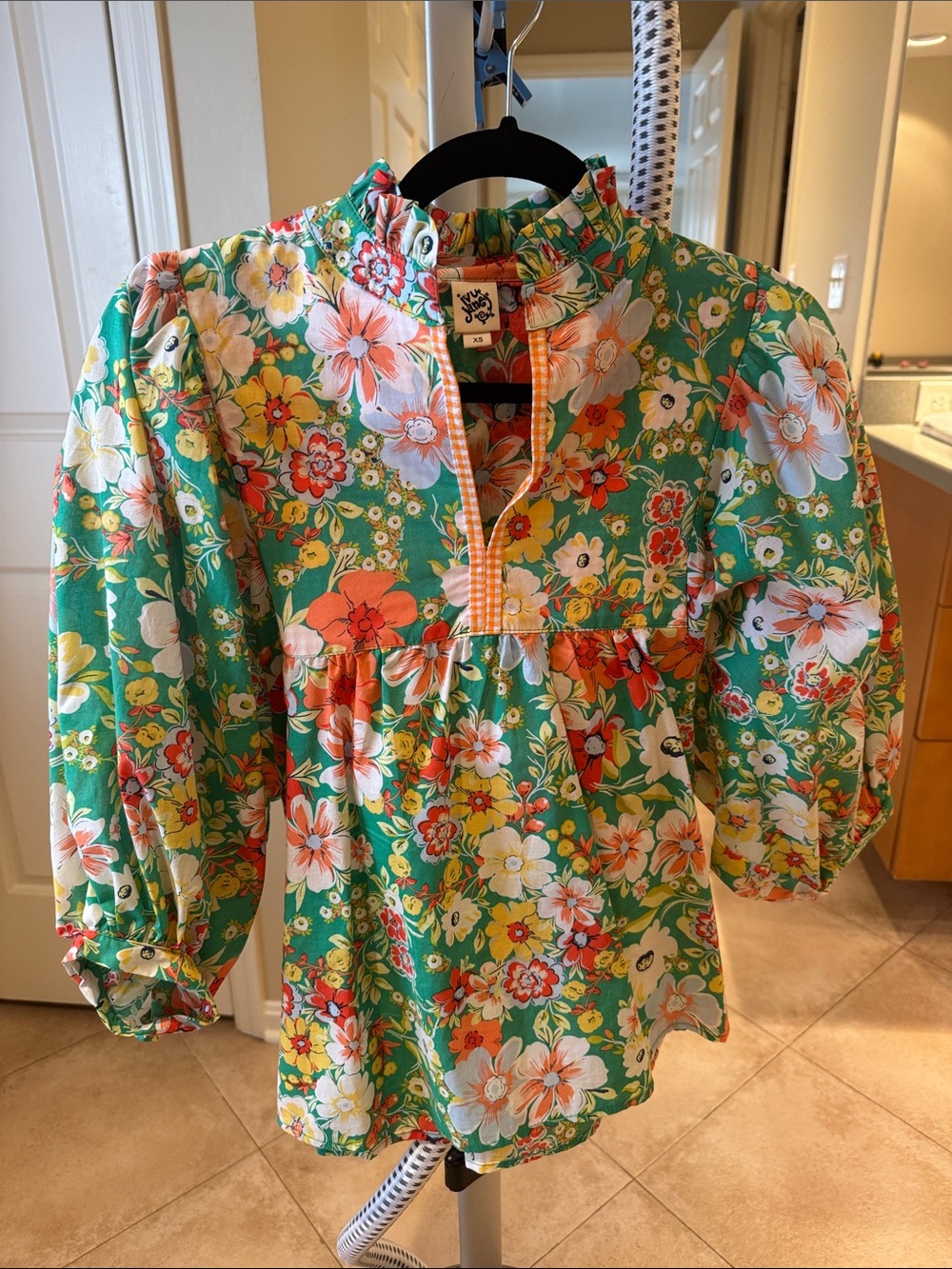 ivy jane Green Floral Ruffle-Trim Popover Tunic